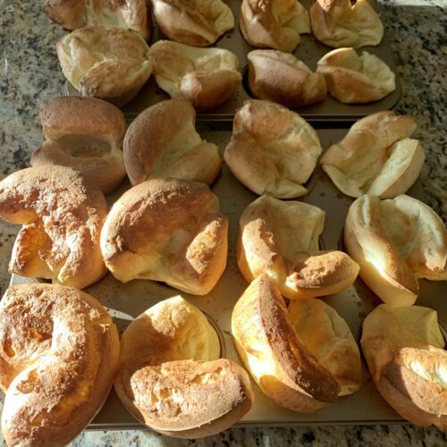 Fun Pouffy Balloon Popovers or Mini Yorkshire Puddings