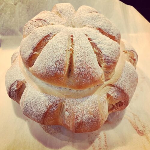 Classic English Cottage Loaf