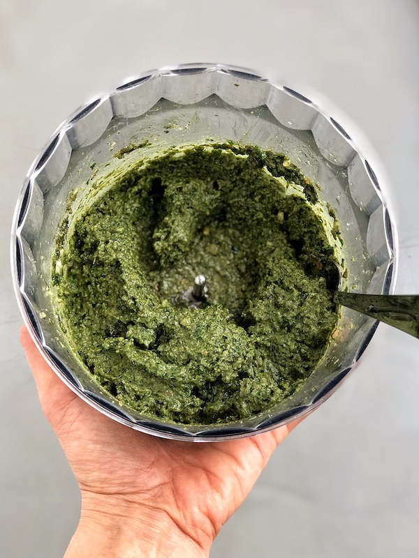 Kale Walnut Pesto with Spirulina in food processor